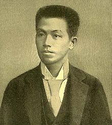 Emilio_Aguinaldo_(ca._1898)