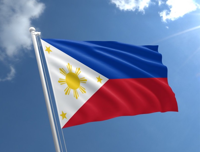 フィリピン国旗に隠された意味とは？